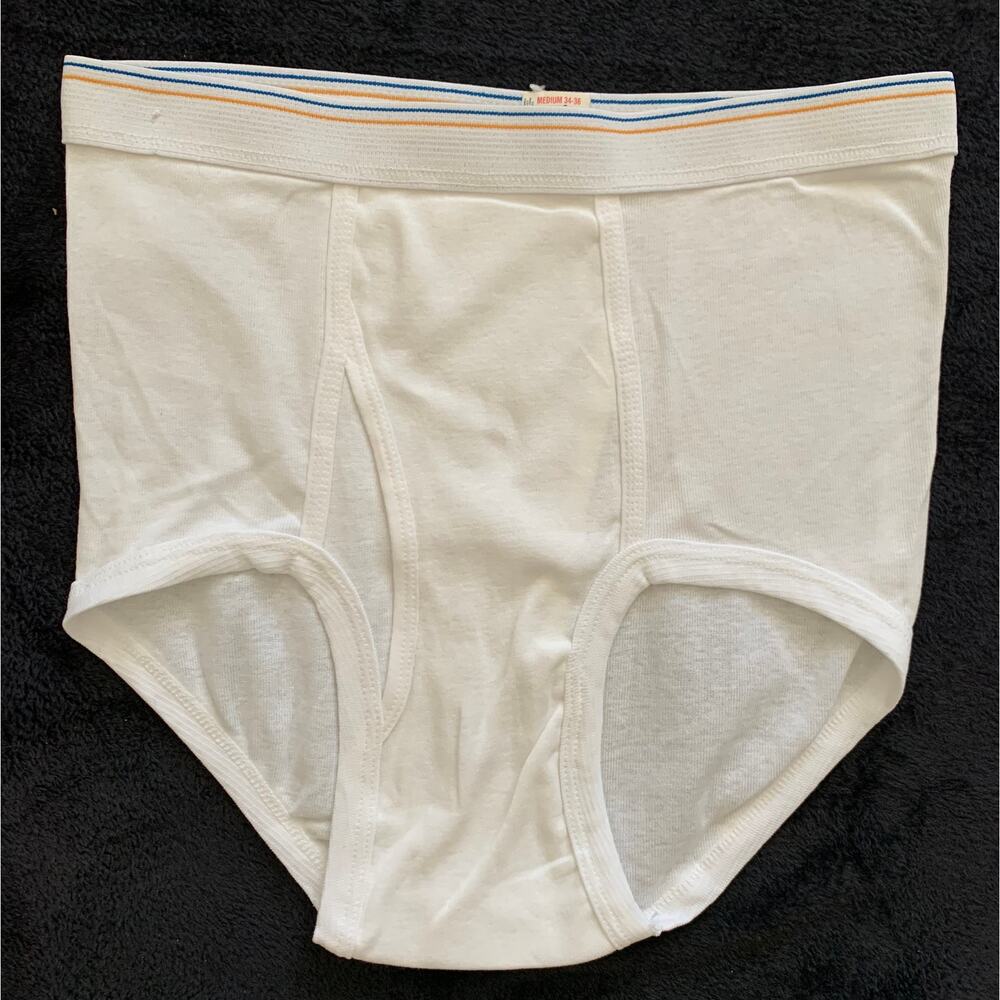 Vtg NWOT Fruit of the Loom Mens Medium 34-36 White Brief Underwear Lot of 2 - Picture 2 of 6